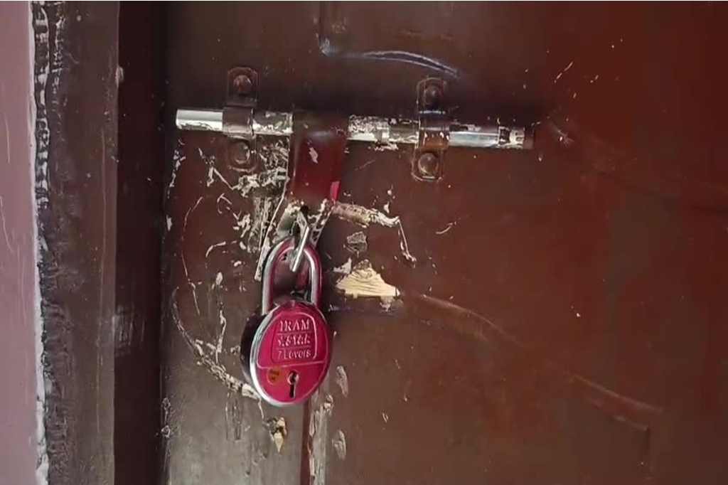 धनतेरस पर BJP विधायक के घर दिनदहाड़े चोरी! पिकअप लगाकर ताला तोड़ ले गए सामान, दो आरोपी फरार