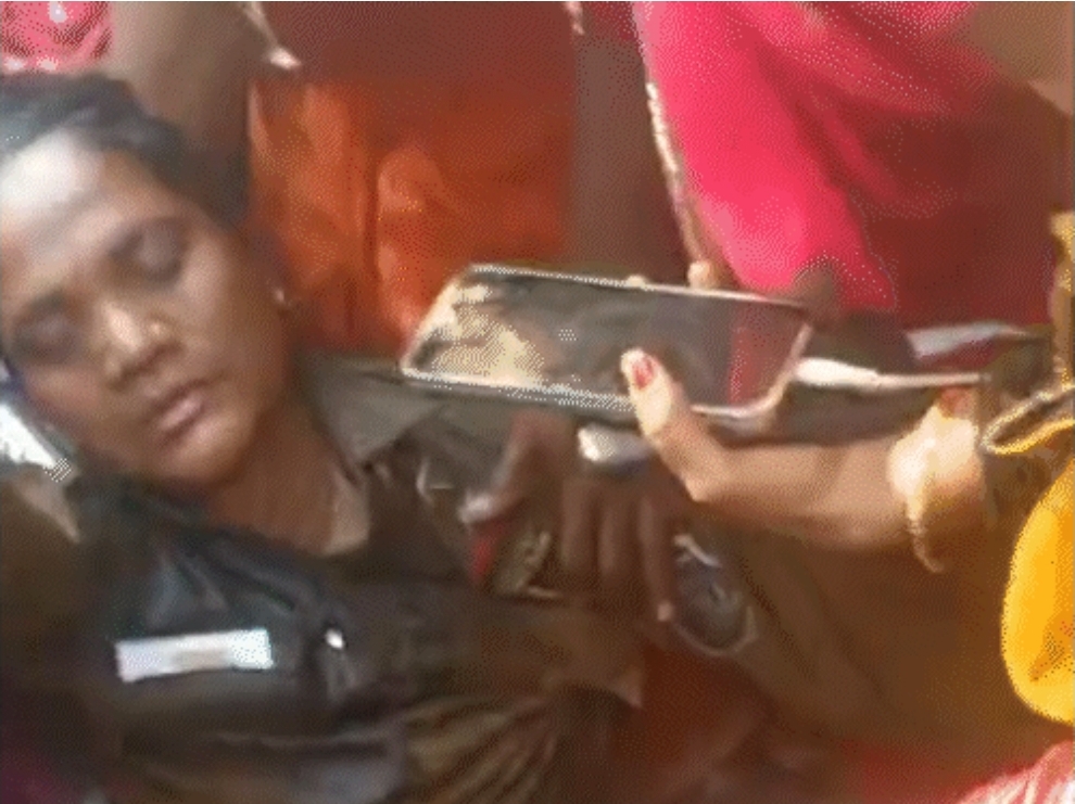 रायगढ़ में हिंसक प्रदर्शन: JPL कोयला खदान विरोध में बवाल, महिला TI से मारपीट, पुलिस पर पथराव, 3 वाहन जलाए