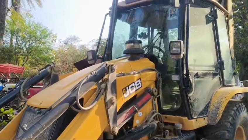 रेलवे लाइन निर्माण में अंदरूनी खेल!डबल ट्रैक प्रोजेक्ट की सामग्री चोरी का खुलासा, JCB ऑपरेटर समेत दो गिरफ्तार