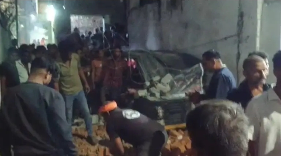 कोरबा में बड़ा हादसा: निर्माणाधीन दीवार ढही, 2 साल के मासूम की दर्दनाक मौत कोरबा में बड़ा हादसा: निर्माणाधीन दीवार ढही, 2 साल के मासूम की दर्दनाक मौत