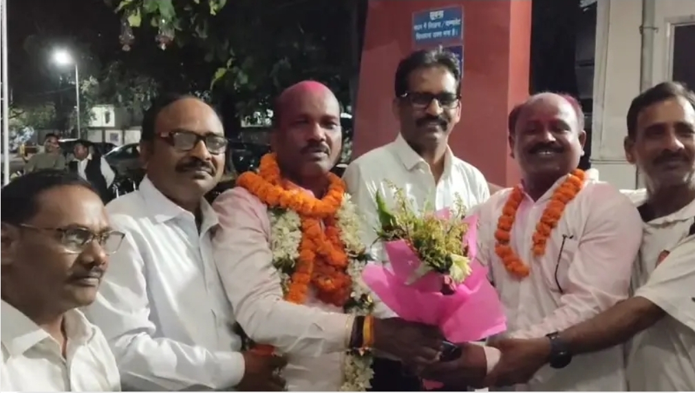 📰 कोरबा अधिवक्ता संघ चुनाव: गणेश कुलदीप लगातार दूसरी बार अध्यक्ष, 23 वोटों से शानदार जीत 📰 कोरबा अधिवक्ता संघ चुनाव: गणेश कुलदीप लगातार दूसरी बार अध्यक्ष, 23 वोटों से शानदार जीत