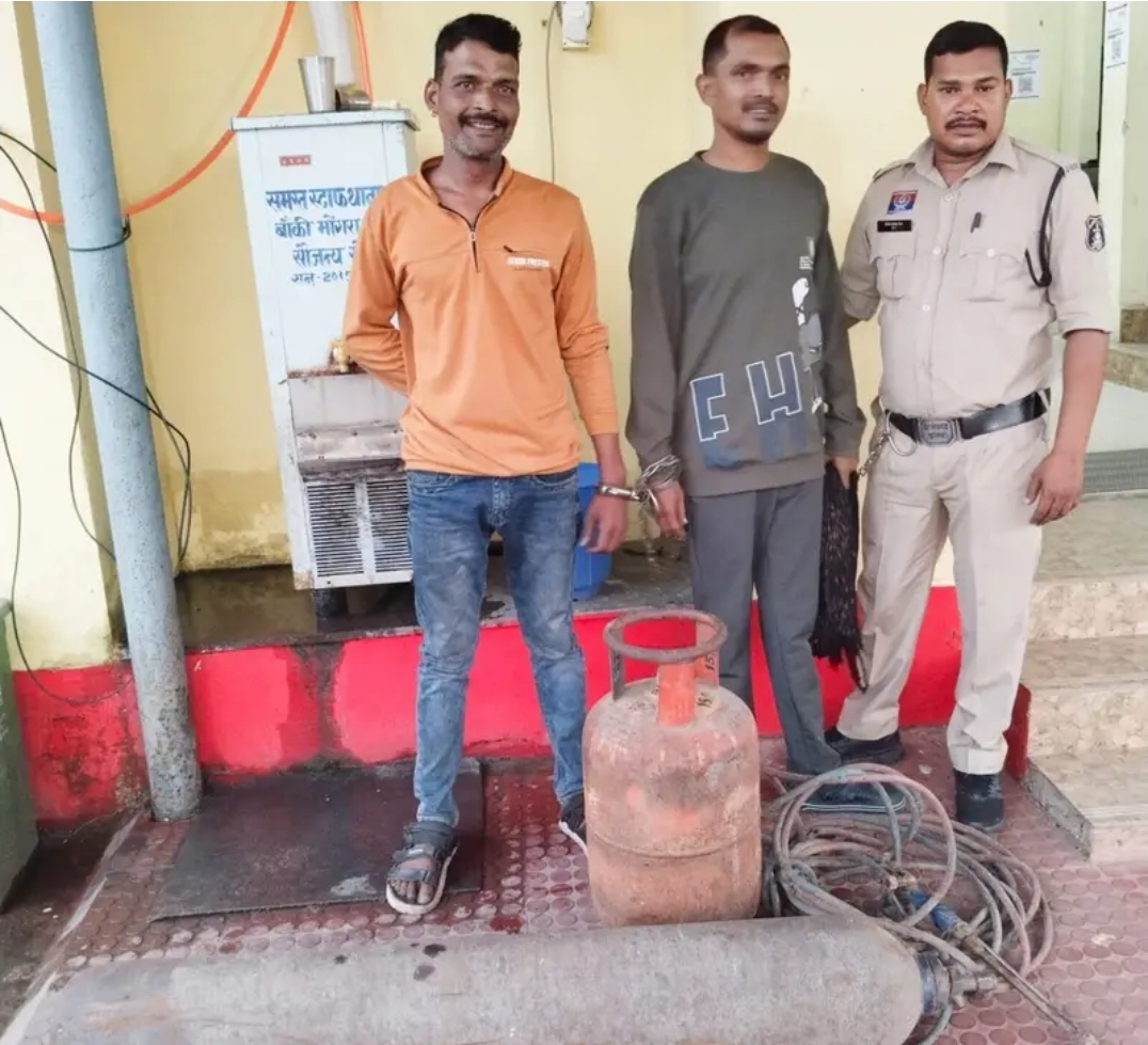 कोरबा में पुलिस की बड़ी कार्रवाई: कुख्यात अपराधी धरम सिंह राजपूत साथी सहित गिरफ्तार