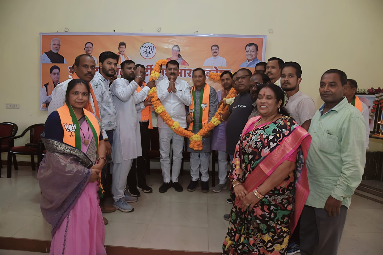 भाजपा मछुआरा प्रकोष्ठ की संगठनात्मक बैठक संपन्न, प्रदेश संयोजक प्रदीप कैवर्त का कोरबा में भव्य स्वागत